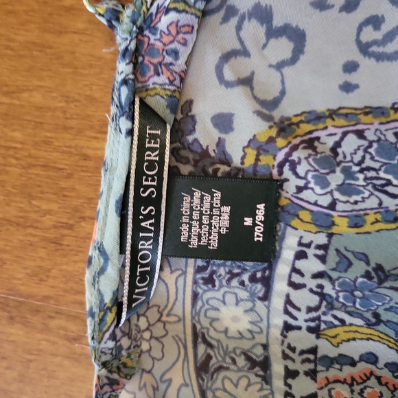 3👙 for $30---VS Sheer Paisley Pattern Nightie - Picture 7 of 8